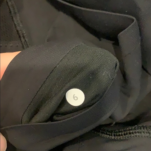 Lululemon High Waisted Cropped Leggings - Picture 4 of 6